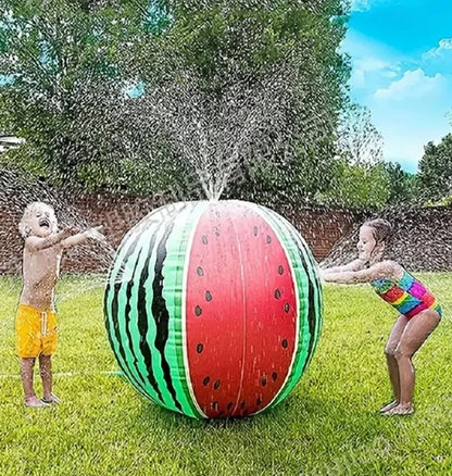 Pelota lanza agua