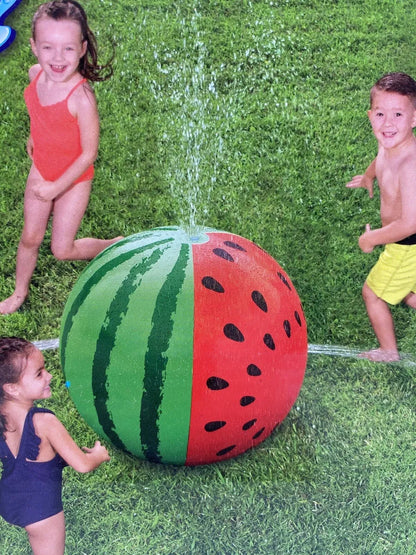 Pelota lanza agua